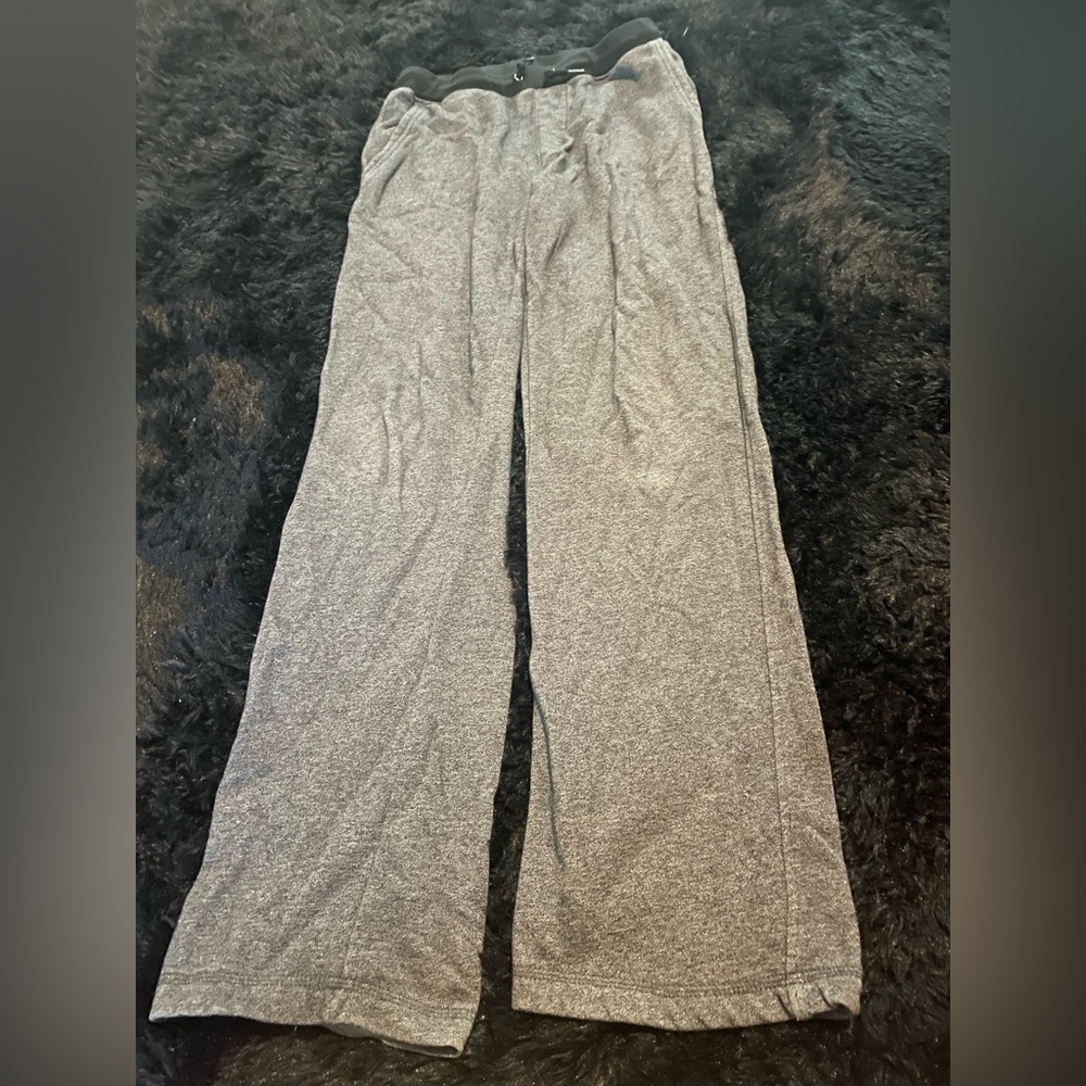 Super stretchy and comfy. Grey